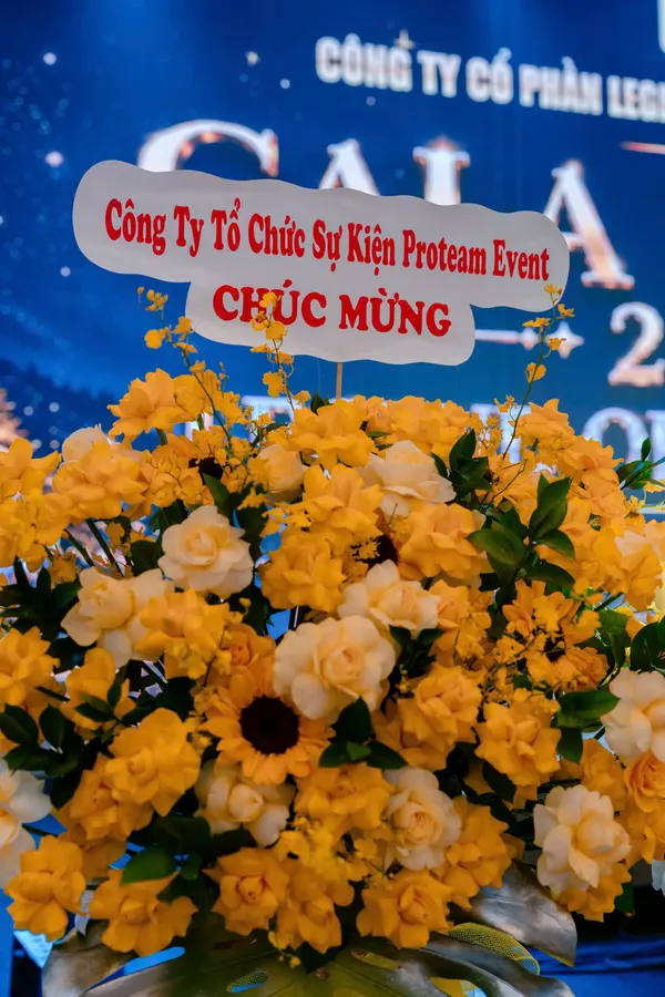 Lẵng hoa chúc mừng trong lễ khai trương