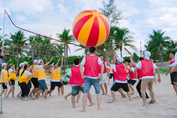 Chương trình team building trên bãi biển Đà Nẵng